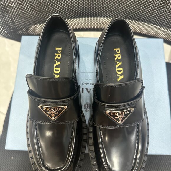 Women’s Prada Loafers 👞 - Picture 6 of 6